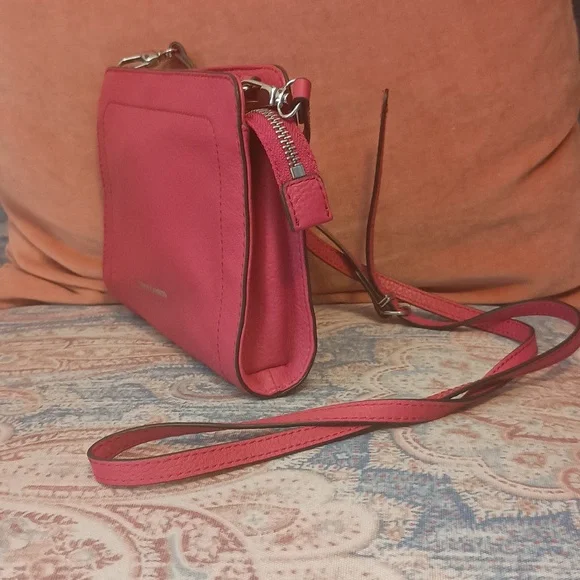 Vince camuto crossbody - Picture 2 of 7